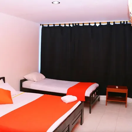 2 Alcoves Beachfront 2-19c Air-wifi Cartagena